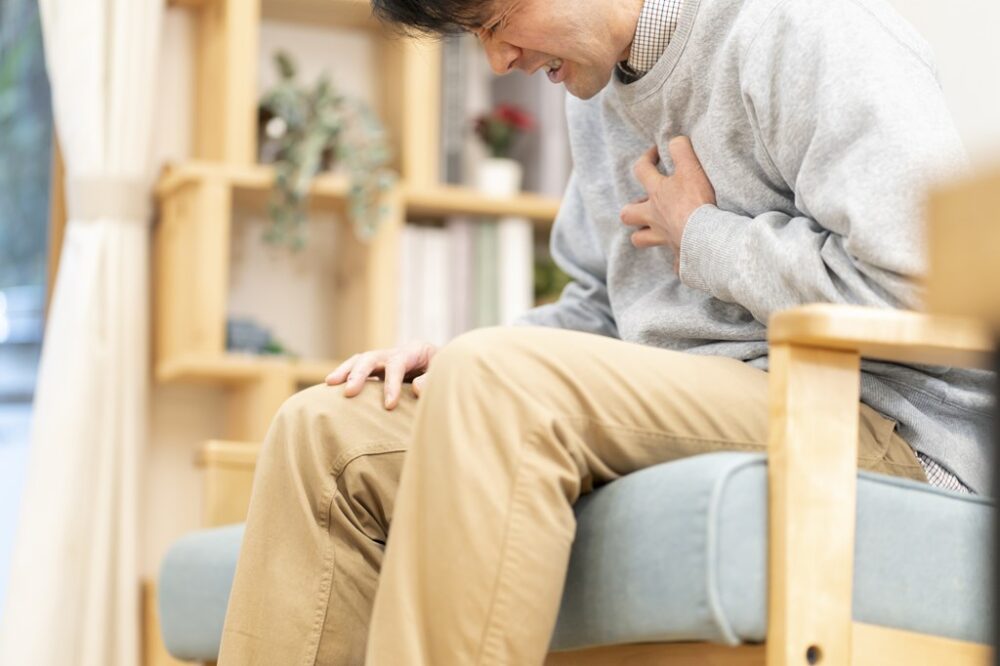 胸の真ん中・左・右が痛い（ズキズキ）方へ